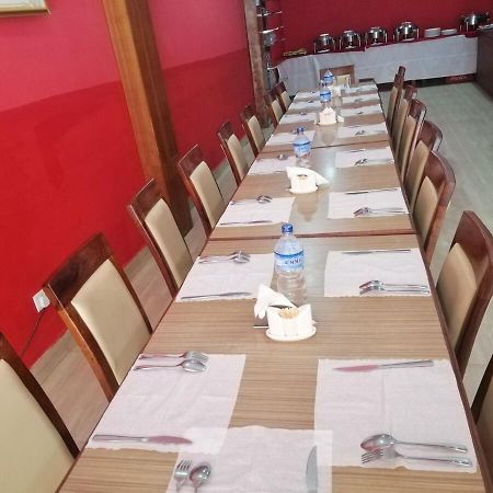 Hotel Suramma Rummindei Luaran gambar