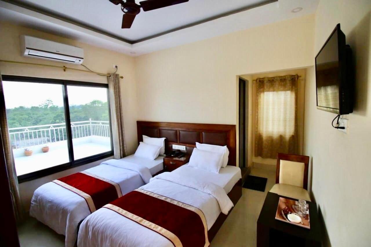 Hotel Suramma Rummindei Luaran gambar