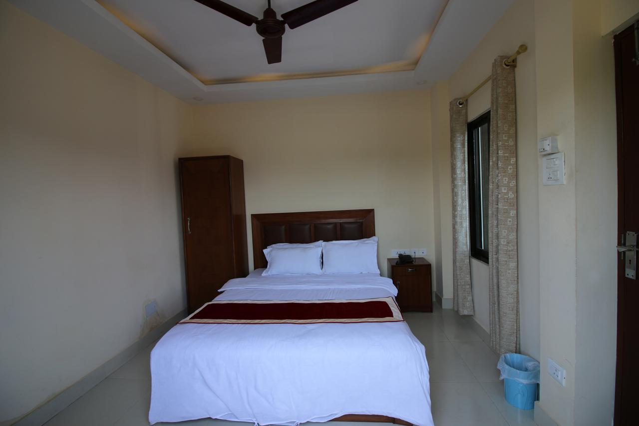 Hotel Suramma Rummindei Luaran gambar