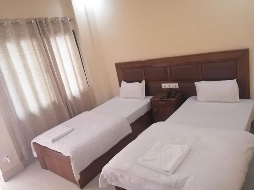 Hotel Suramma Rummindei Luaran gambar